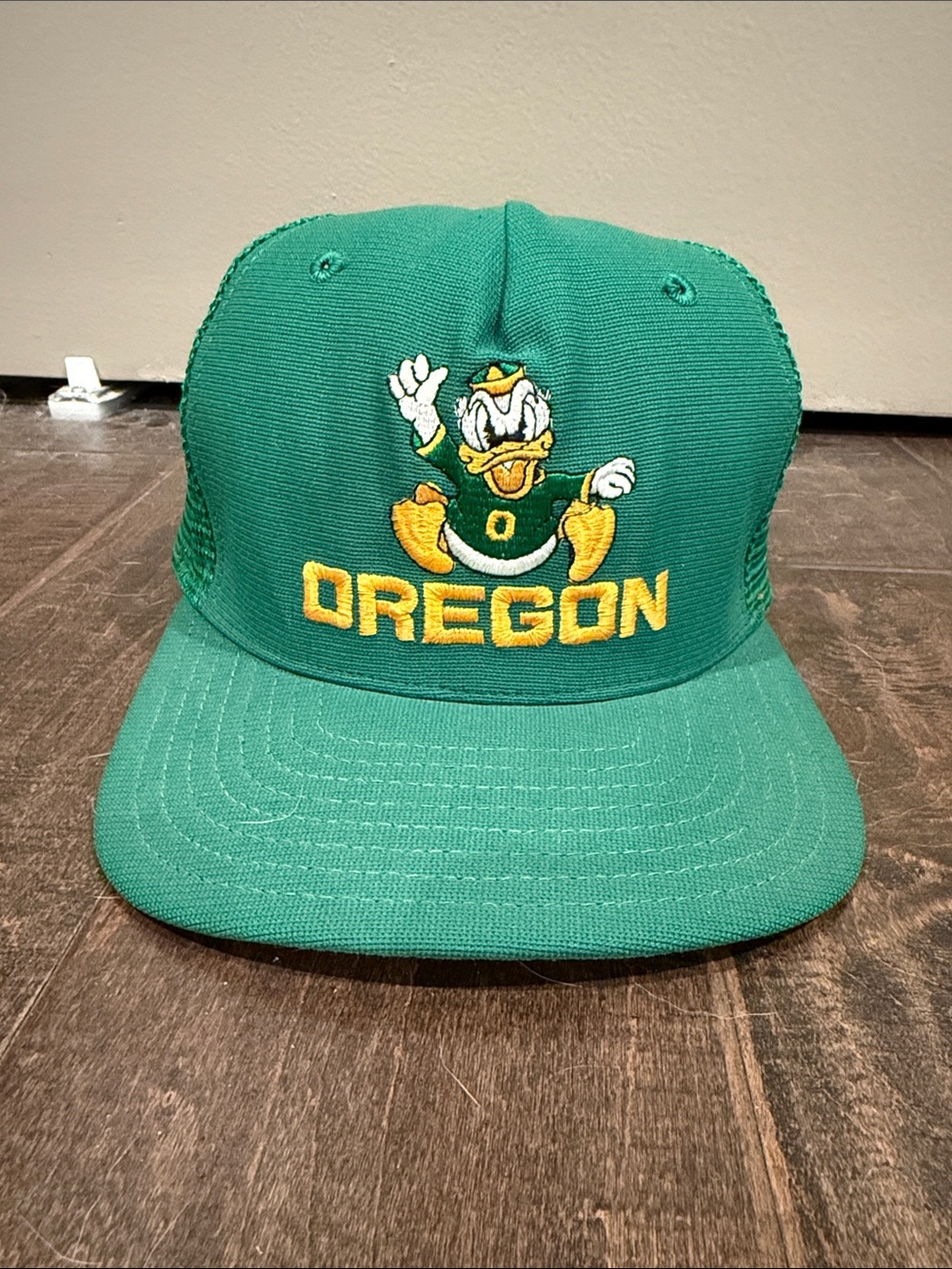 Vintage Oregon Ducks Green Snapback Hat with Mascot Embroidery